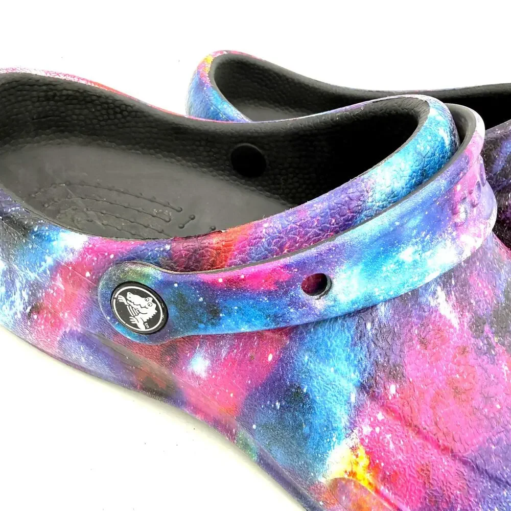 Crocs Men's Bistro Graphic Galaxy Slip Resistant Work Clogs Sandals Size 11
